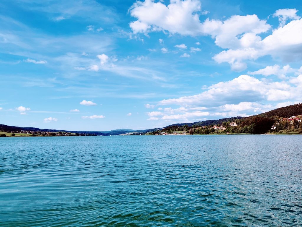 Doubs lac de Pontarlier nature énergie